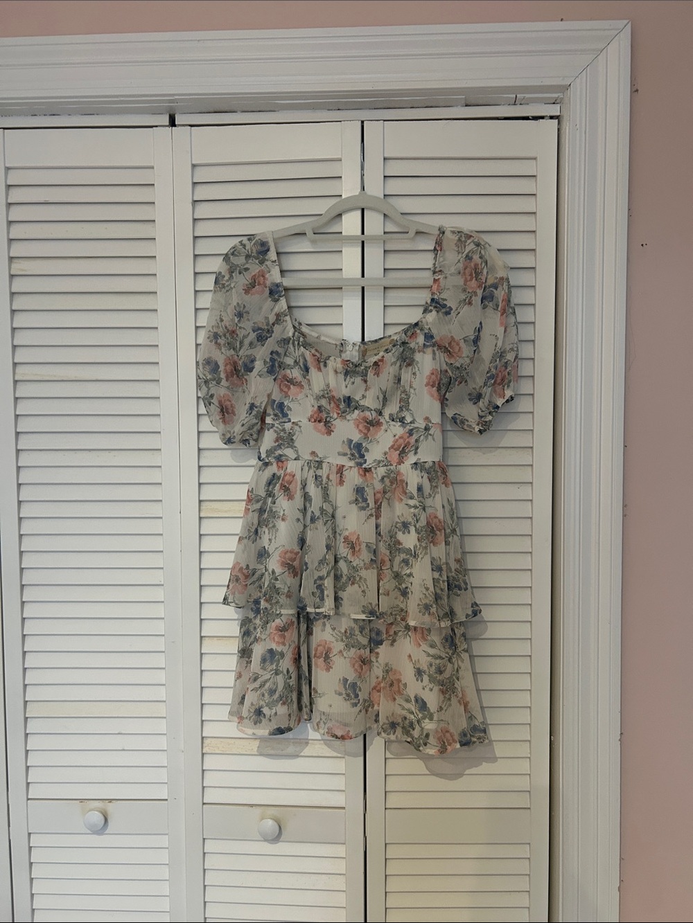 Altar'd State Cream Floral Tiered Mini Dress with Puff Sleeves